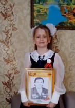 Нас песня к победе вела.