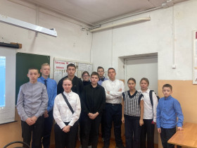 Обсуждение актуальных вопросов на Совете обучающихся.